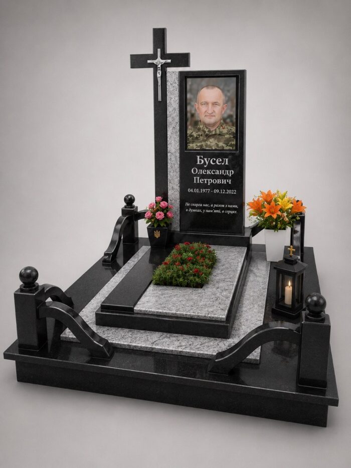 Пам'ятник військовому з портретом — Луцьк — виготовлення та встановлення
