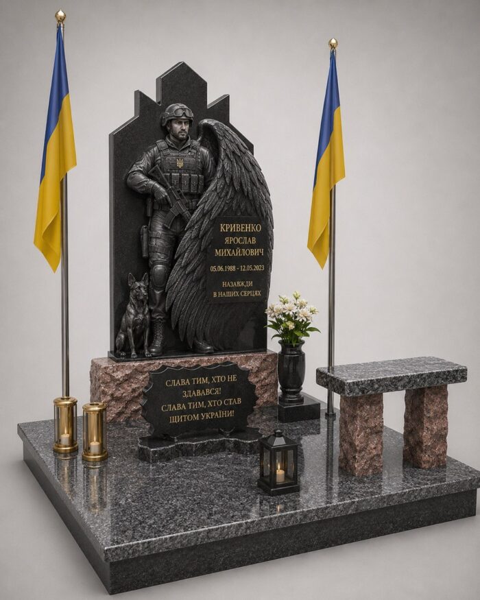 Пам'ятник військовому з лезниківського граніту, з хрестом, встановлений у Волинській області